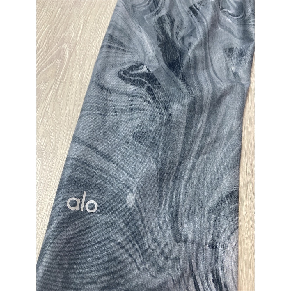 Alo Yoga Gray Leggings Women's Size Small S 28" Ankle Length "Smoke Rise"Graphic